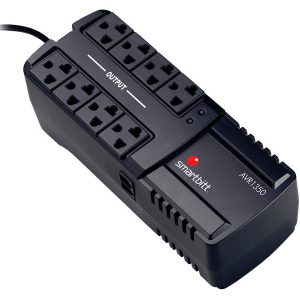 Regulador Smartbitt SBAVR1350 de 1350 VA / 675W con 8 contactos.